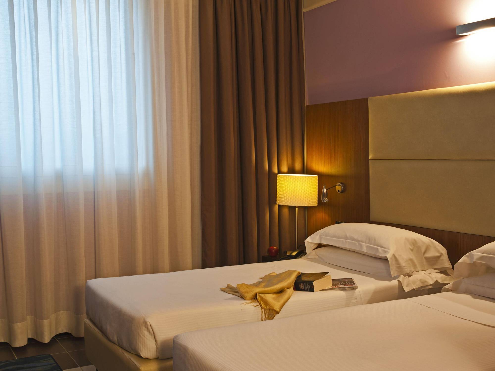CDH My One Hotel Bologna Esterno foto